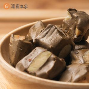 每日坚果怎么选:先看果仁组合,再看果干比例